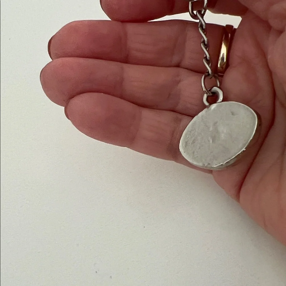 EVIL EYE Metallic Key Holder Silver-tone with blue eye - Picture 3 of 5